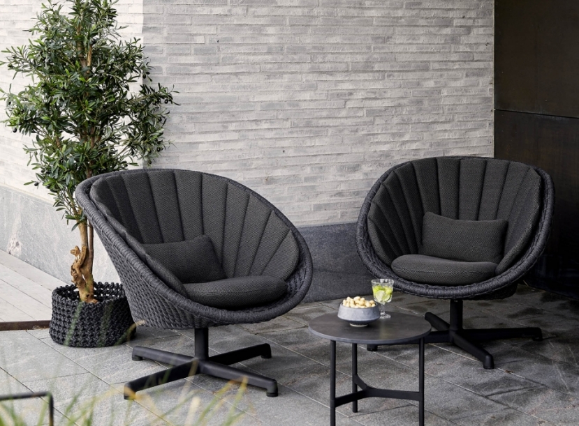 Кресло уличное Cane-line Peacock lounge chair